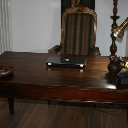 Colev Rooms Focșani Bagian luar foto