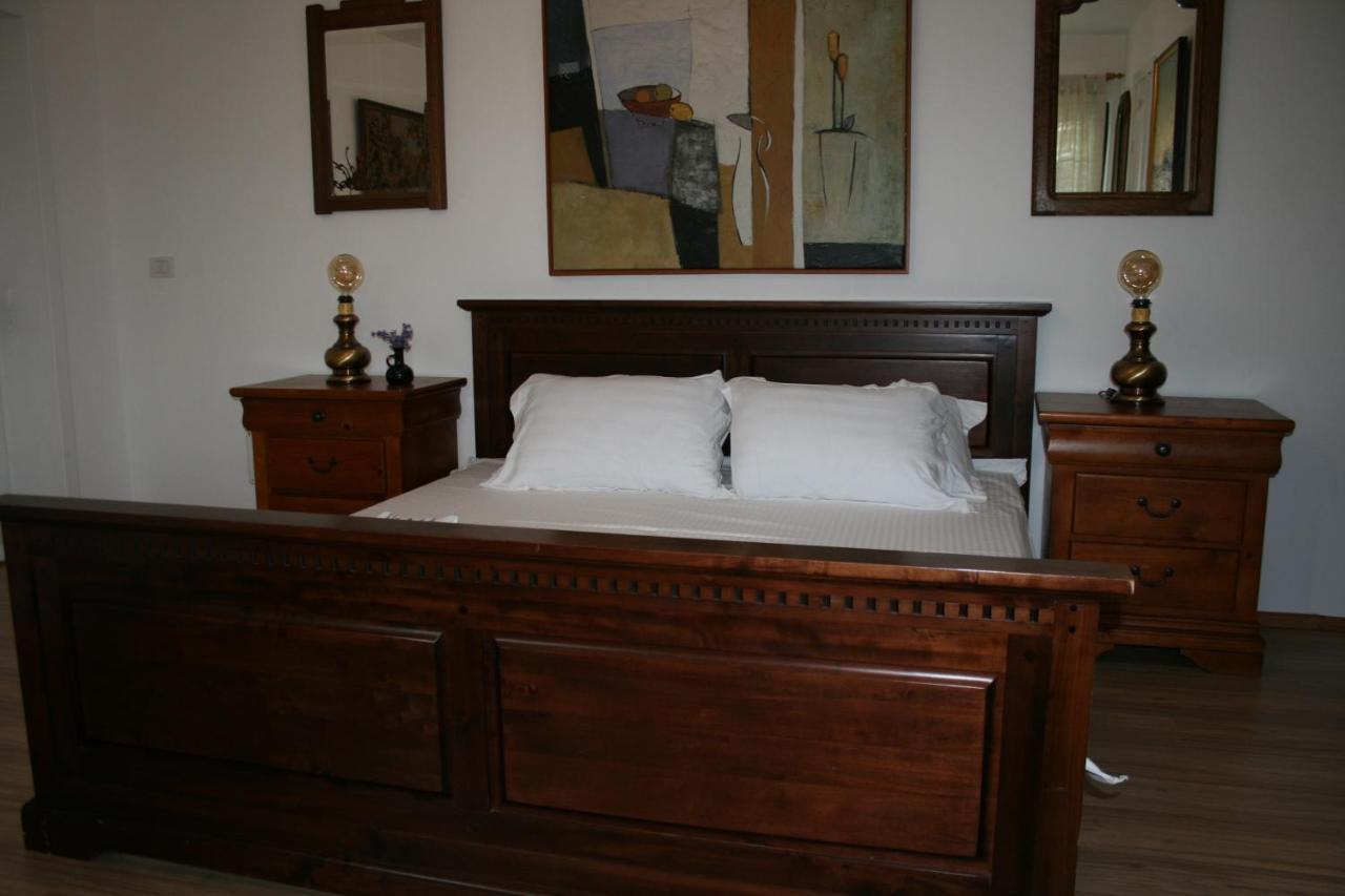 Colev Rooms Focșani Bagian luar foto